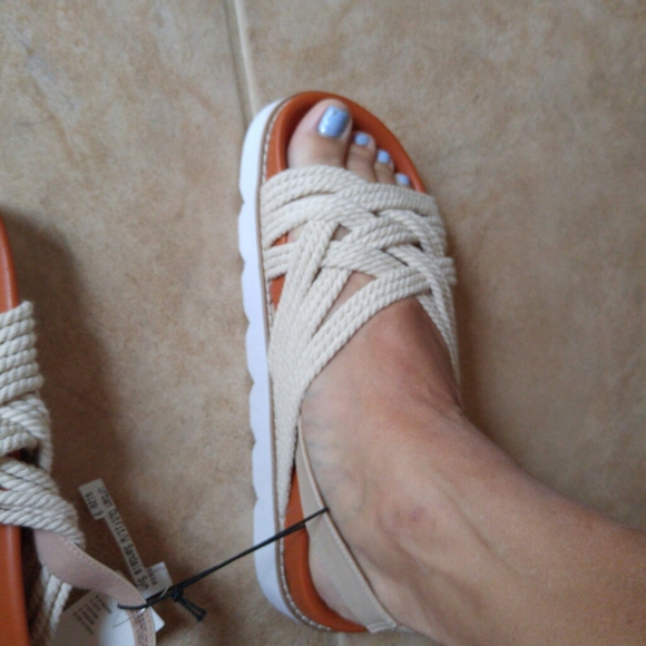 🌏Urban Outfitters🌏 - Picture 10 of 11